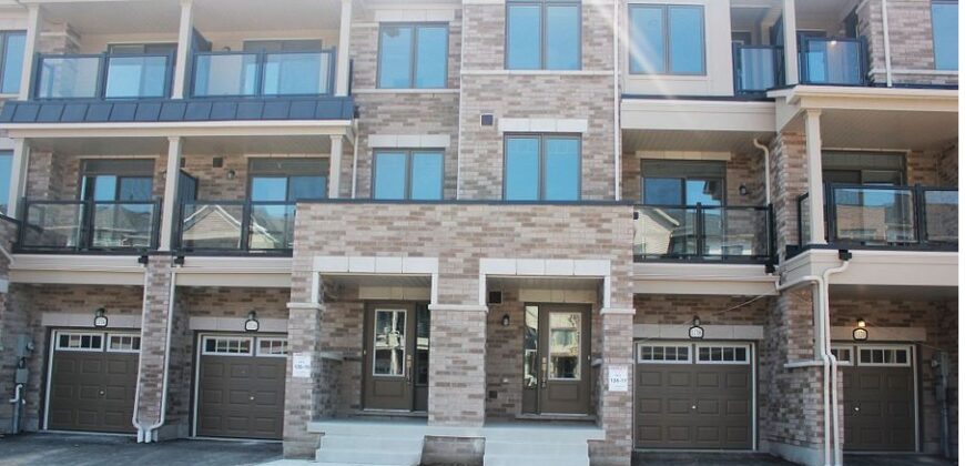 Att/Row/Twnhouse 3-Storey