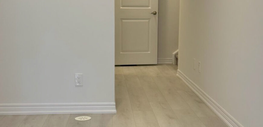Att/Row/Twnhouse 3-Storey