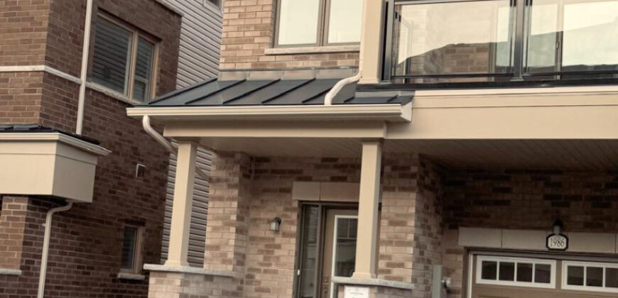 Att/Row/Twnhouse 3-Storey