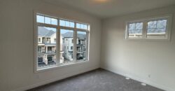 Att/Row/Twnhouse 3-Storey