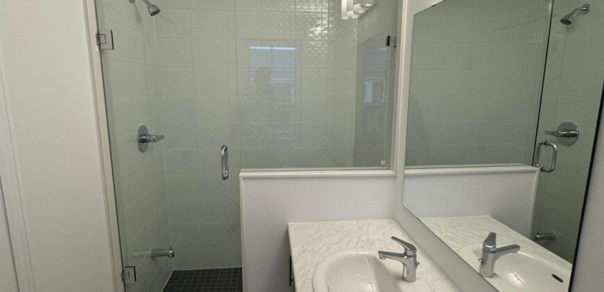 Att/Row/Twnhouse 3-Storey
